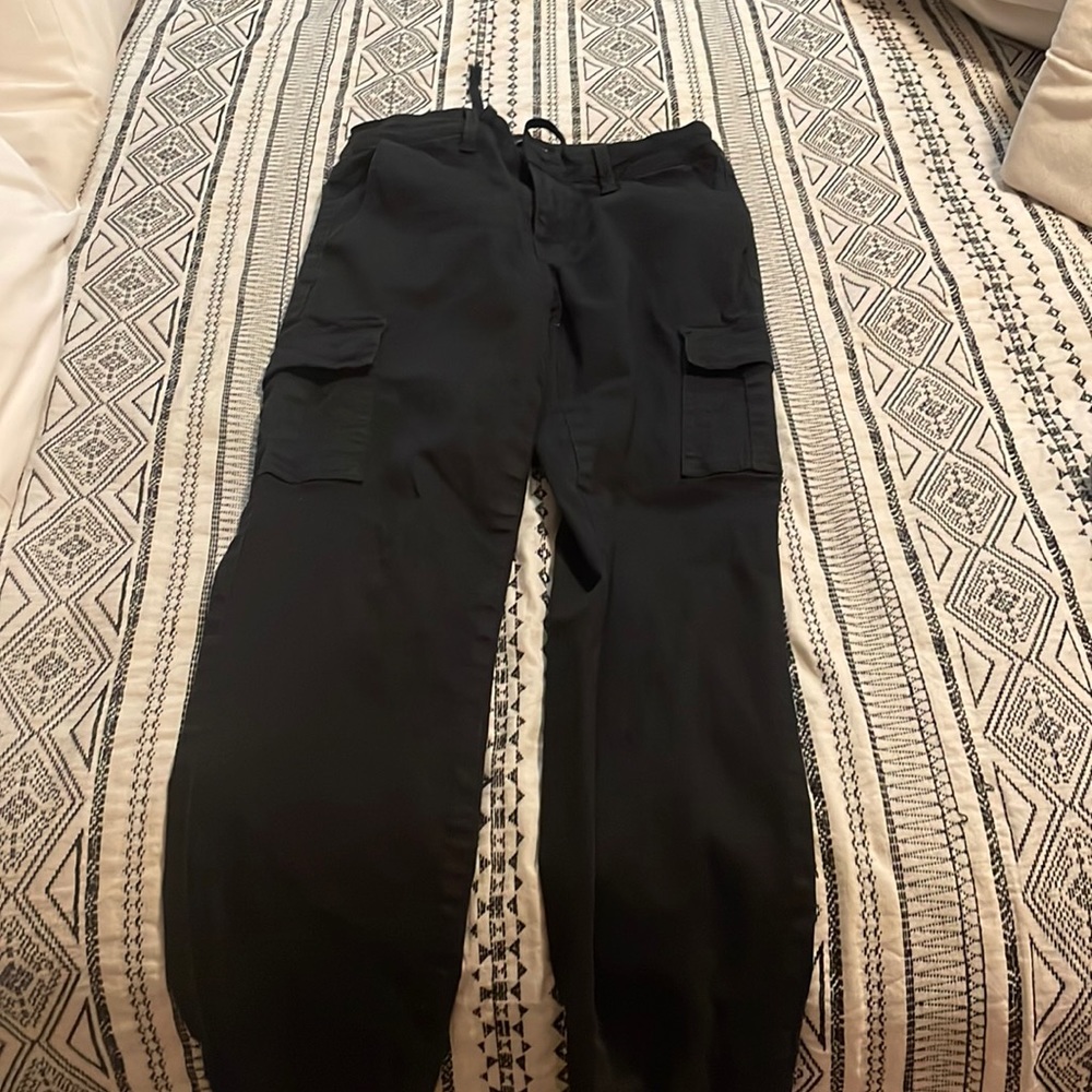 Black cargo pants for teens only been worn 2 -3 times